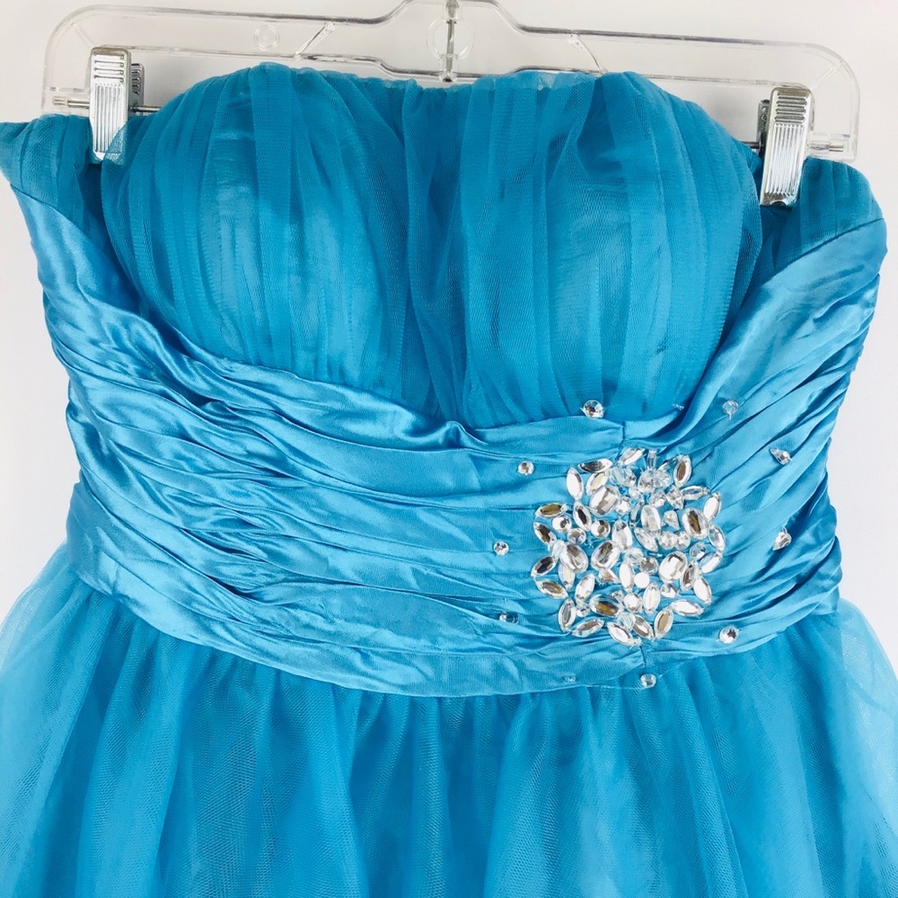Prom Dress - Picture 2 of 4